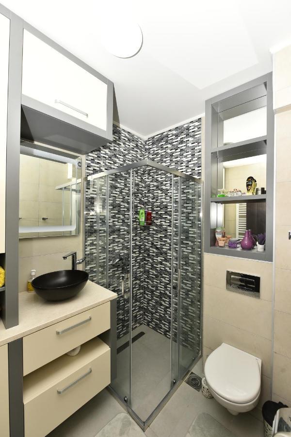 Grand Lux Apartman Čačak Exterior foto